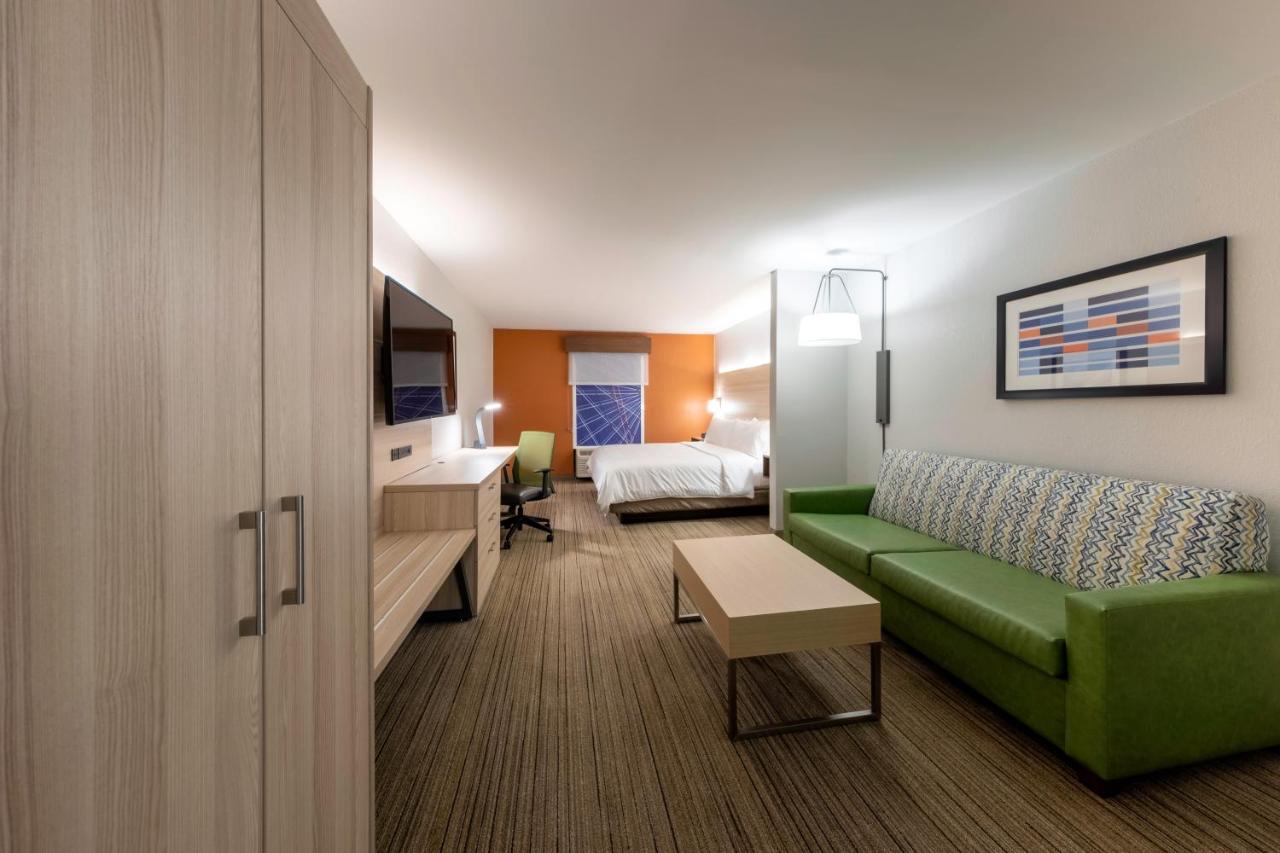Holiday Inn Express Hotel & Suites Petersburg/Dinwiddie By Ihg Ngoại thất bức ảnh