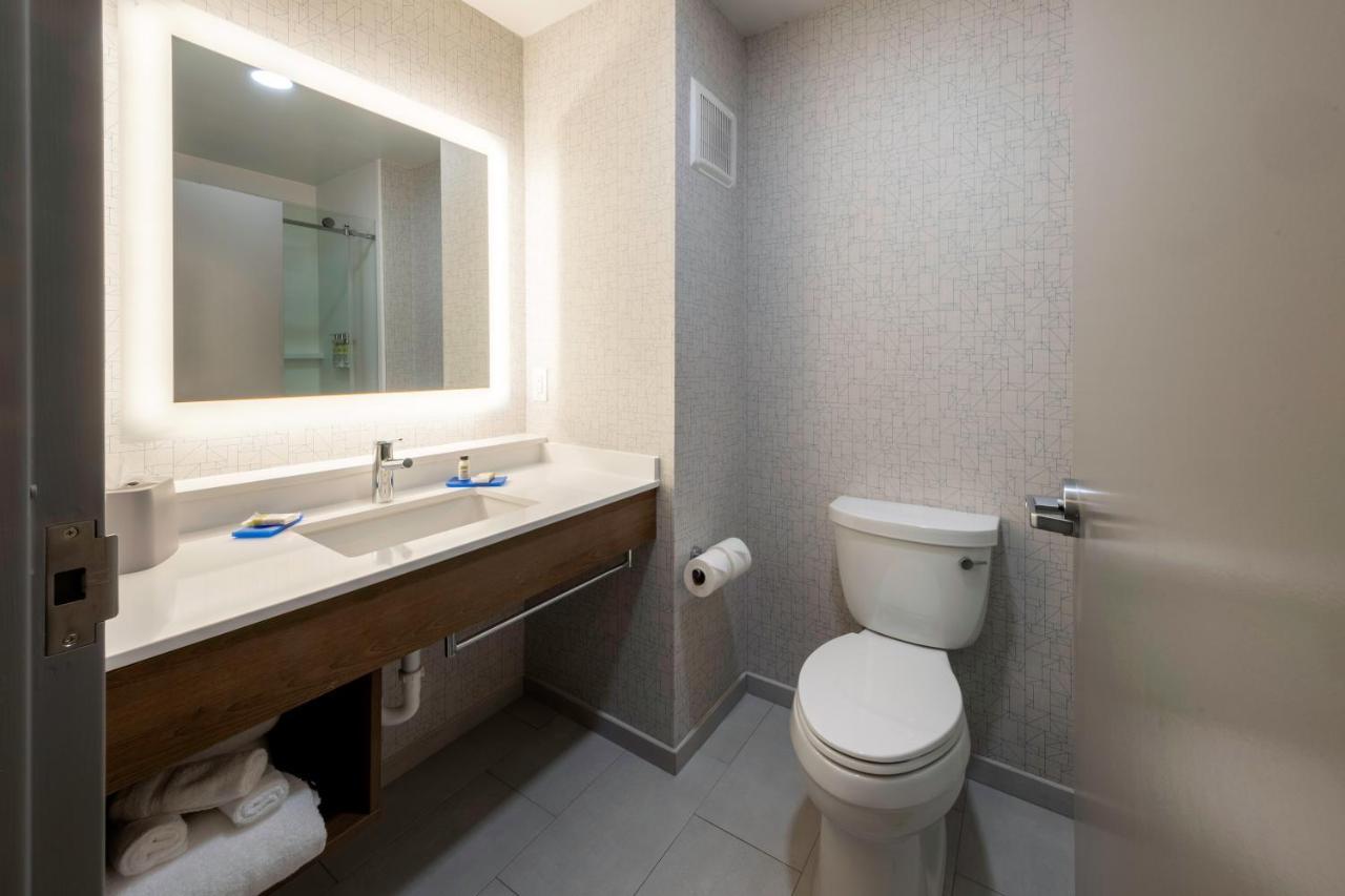 Holiday Inn Express Hotel & Suites Petersburg/Dinwiddie By Ihg Ngoại thất bức ảnh