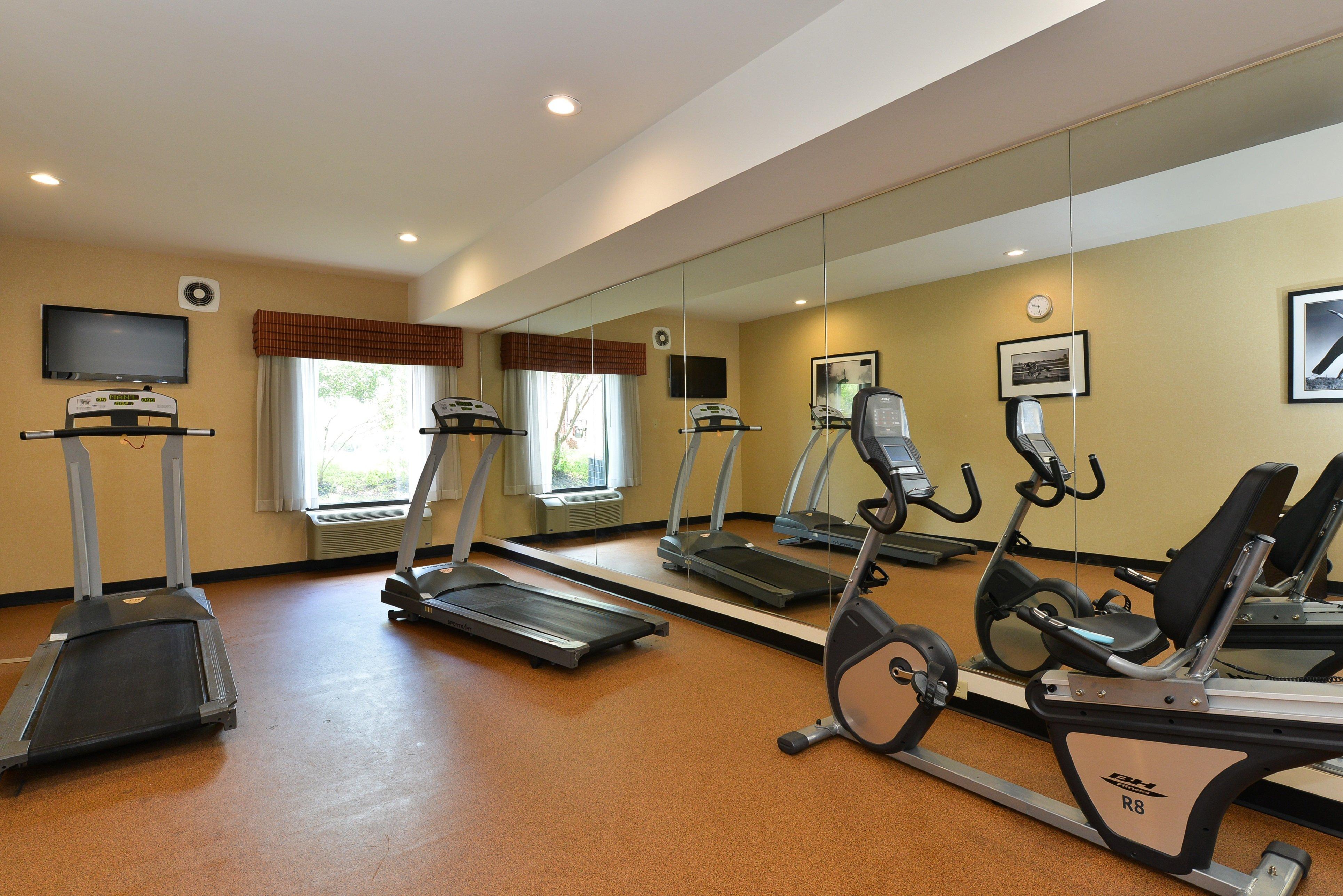 Holiday Inn Express Hotel & Suites Petersburg/Dinwiddie By Ihg Ngoại thất bức ảnh