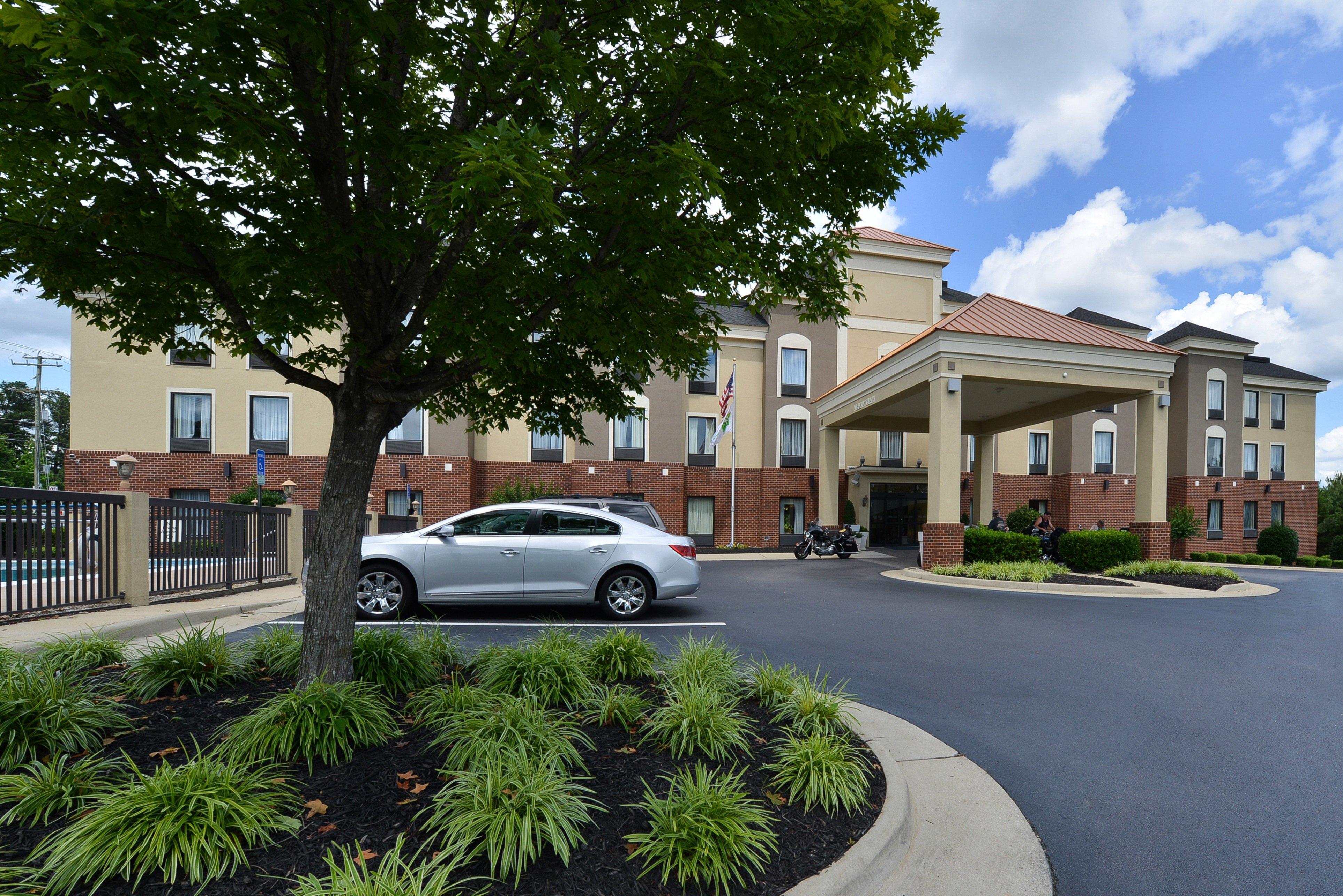 Holiday Inn Express Hotel & Suites Petersburg/Dinwiddie By Ihg Ngoại thất bức ảnh