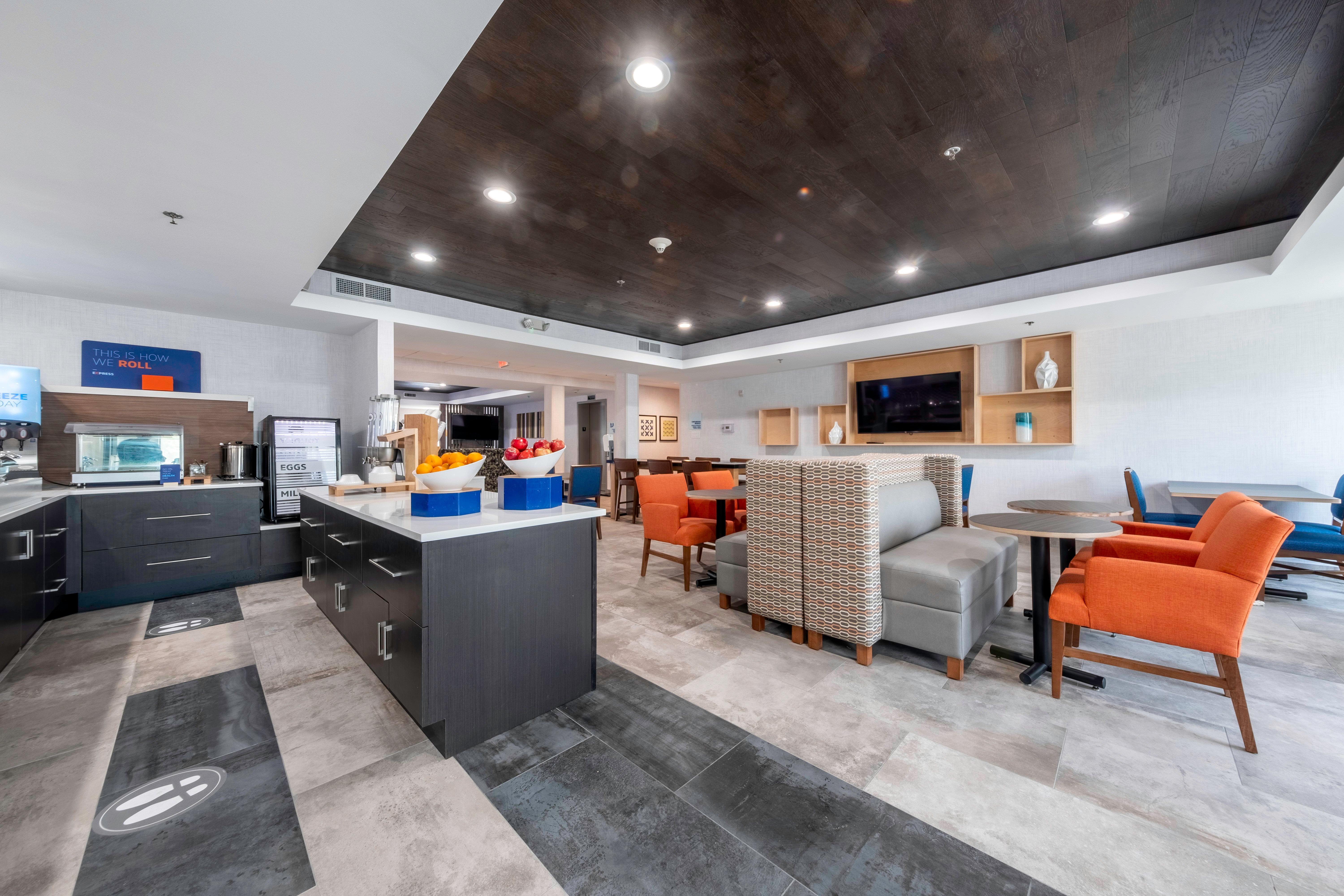 Holiday Inn Express Hotel & Suites Petersburg/Dinwiddie By Ihg Ngoại thất bức ảnh
